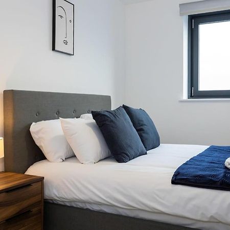 Modern 2 Bed Salford Apartment Stunning Views Manchester Kültér fotó