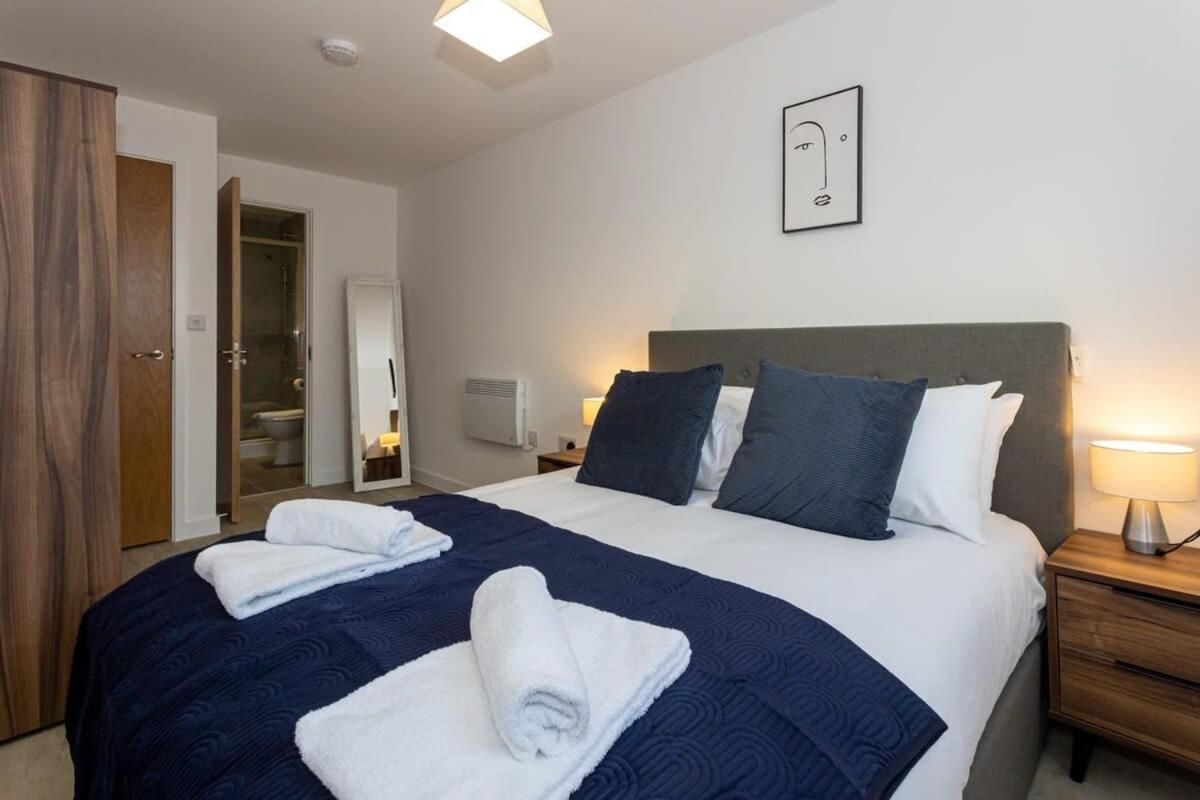 Modern 2 Bed Salford Apartment Stunning Views Manchester Kültér fotó