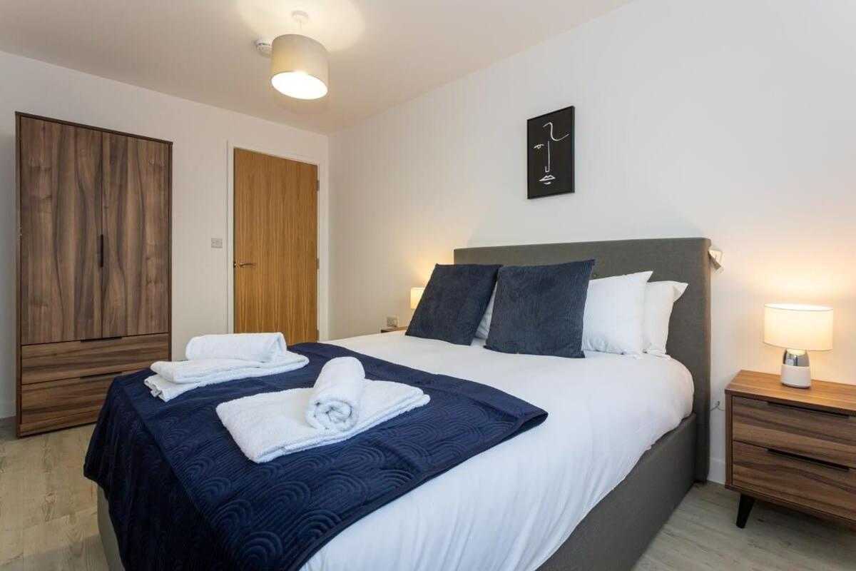 Modern 2 Bed Salford Apartment Stunning Views Manchester Kültér fotó