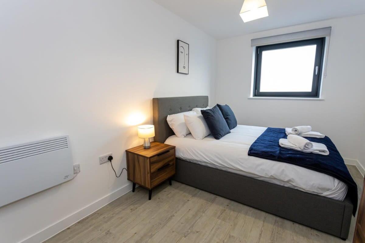 Modern 2 Bed Salford Apartment Stunning Views Manchester Kültér fotó